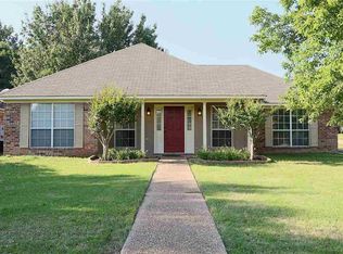 123 Appleridge Dr, Brandon, MS 39047