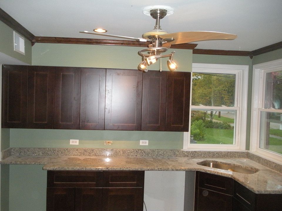 1st image of 9145 Crescent Dr