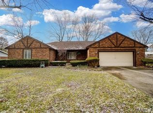 2826 Briargrove Ln, Lima, OH 45806