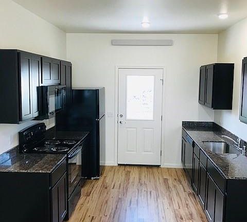 2nd image of 5814 Twins Way #8
