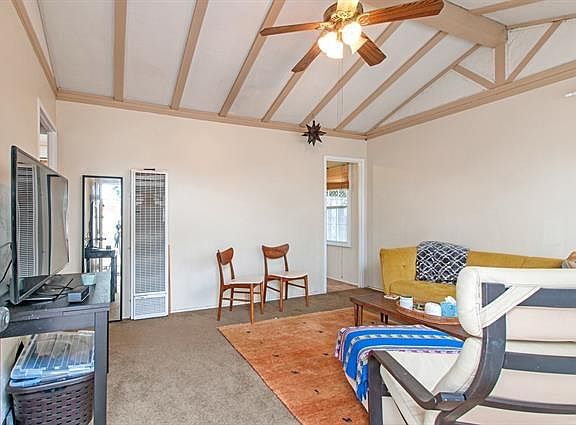 3rd image of 4828 Idaho St
