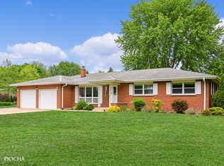 64 Parkway Dr, Yorkville, IL 60560