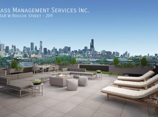 1348 W Roscoe Street, Chicago, IL 60657