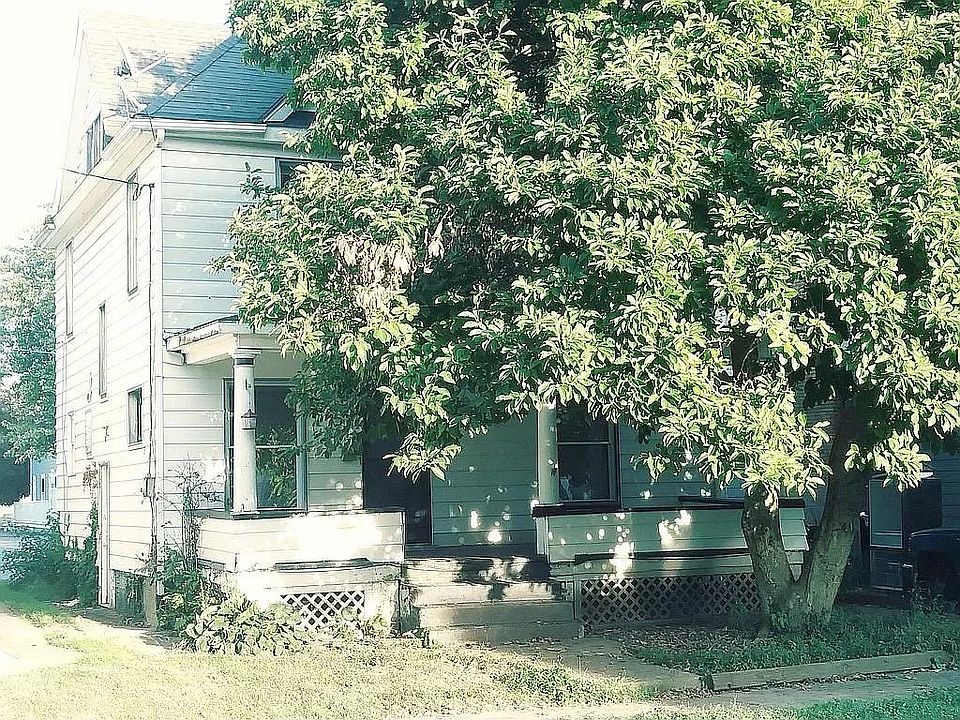 1st image of 1330 Worley Ave NW