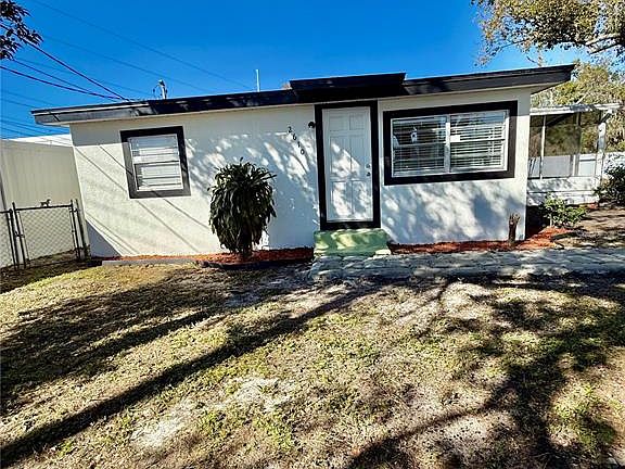2nd image of 2610 EATON AVENUE