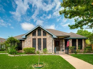 511 N Winding Oaks Dr, Wylie, TX 75098