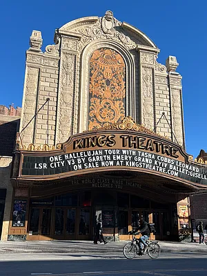 Rented by Dream NYC LLC | media 24