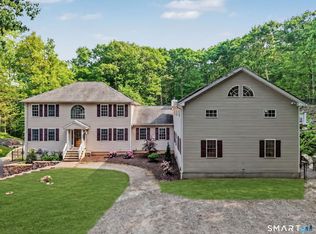 25-1 Macintosh Drive, Oxford, CT 06478