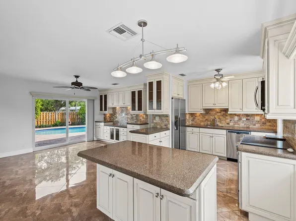 2350 NE 13th Street, Pompano Beach, FL 33062