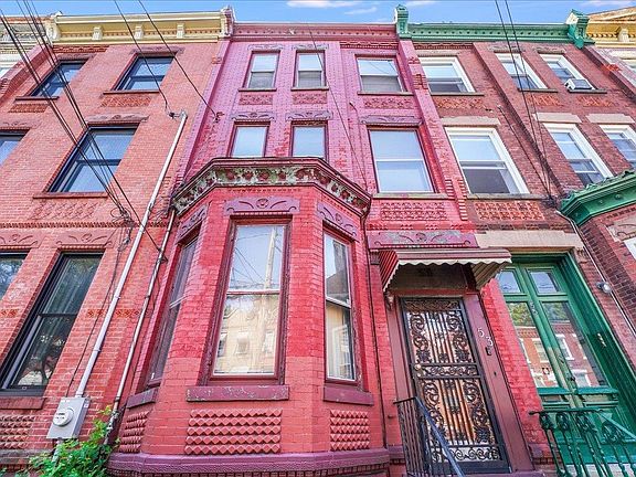 2nd image of 53 Astor Pl