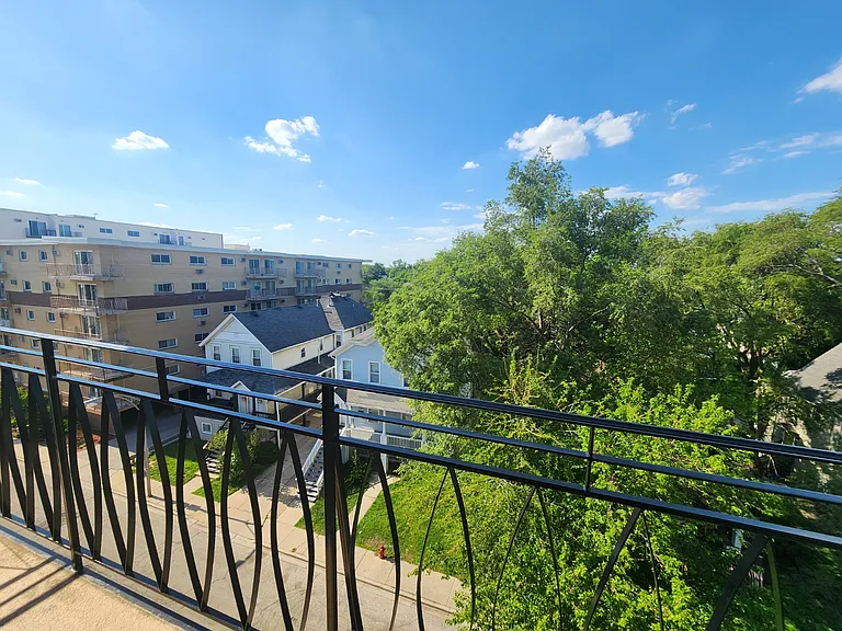 7432 Washington St #602 — Photo 4