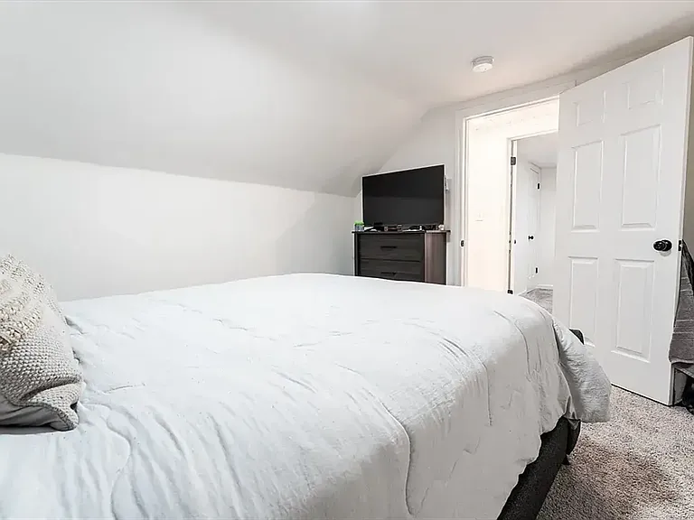 96 Decatur St — Photo 11