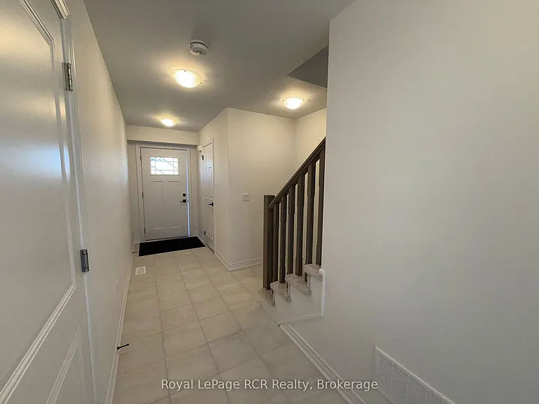 133 McCausland Dr — Photo 15