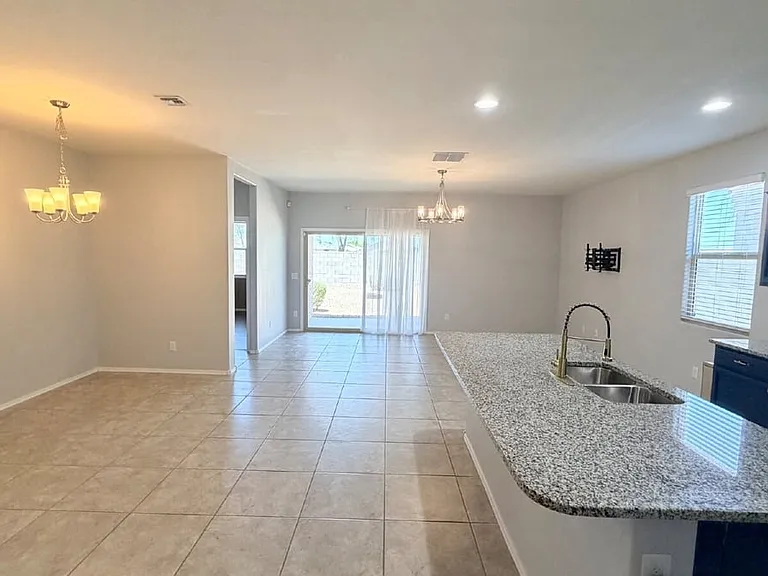 37844 W Amalfi Ave — Photo 1