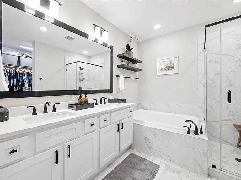 10974 Hewitt Cliff Ln — Photo 15