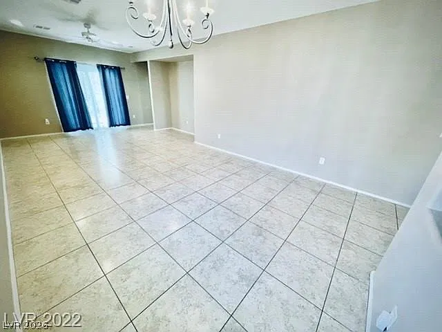3 bed, 2.0 bath, 1425 sqft, $1,995 — Photo 3
