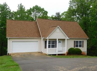 385 Mountain View Trl, Dahlonega, GA 30533