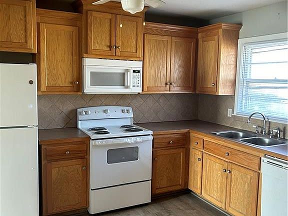 5th image of 6300 E 102nd St