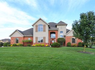 1035 Rosewood Creek Dr, Troy, OH 45373