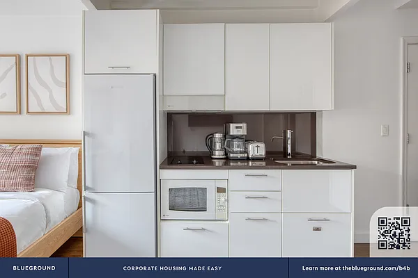 Rented by The Blueground | media 16