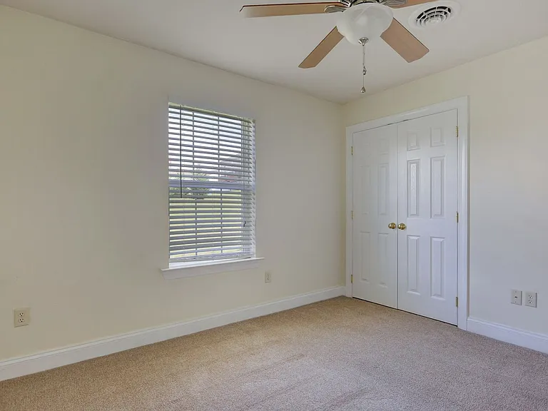 312 Sleepy Hollow Dr — Photo 27