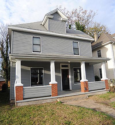 2nd image of 704 Jamison Ave SE