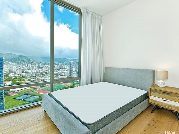 3rd image of 1001 Queen St #Penthouse 3915