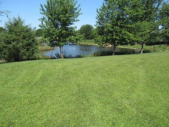 4th image of 33711 N Creek Ct