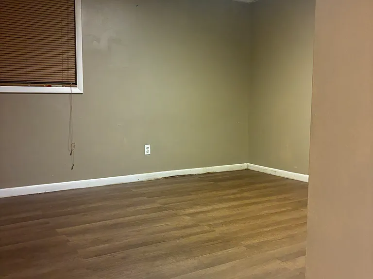 415 Bailey St #C — Photo 7