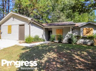 599 Maple Dr, Stone Mountain, GA 30083