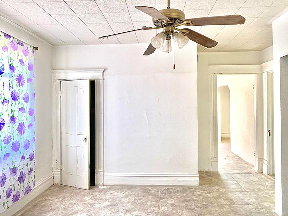 3rd image of 3704 Tularosa Ave