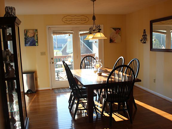 3rd image of 26 Grinding Mill Ln