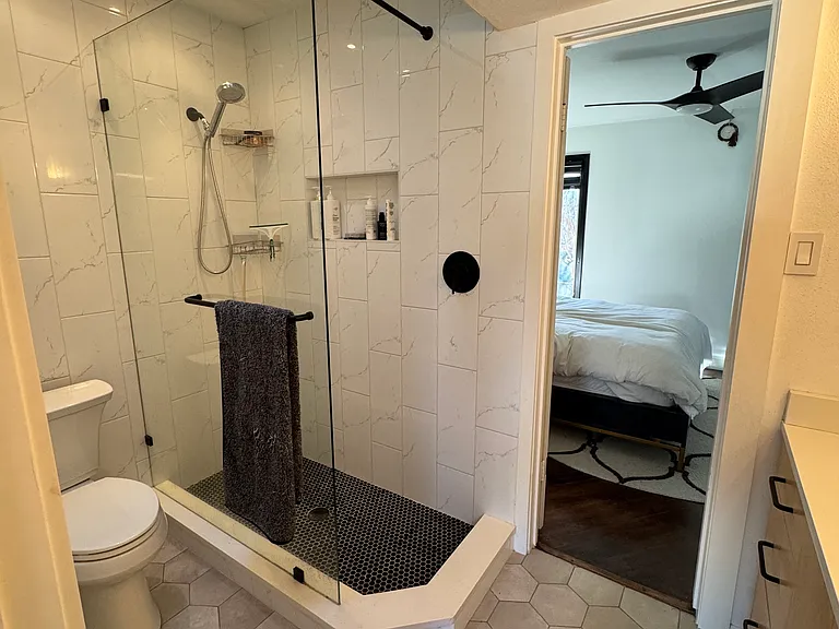 3818 N Hall St #123 — Photo 8