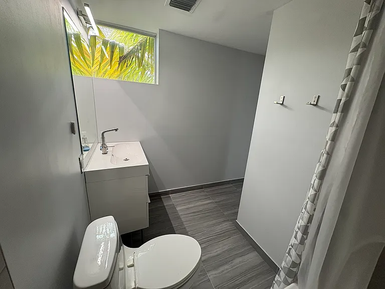6345 SW 62nd Ave — Photo 18