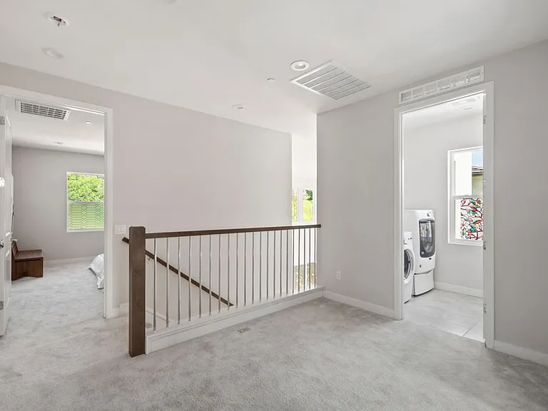 151 Holliston — Photo 26