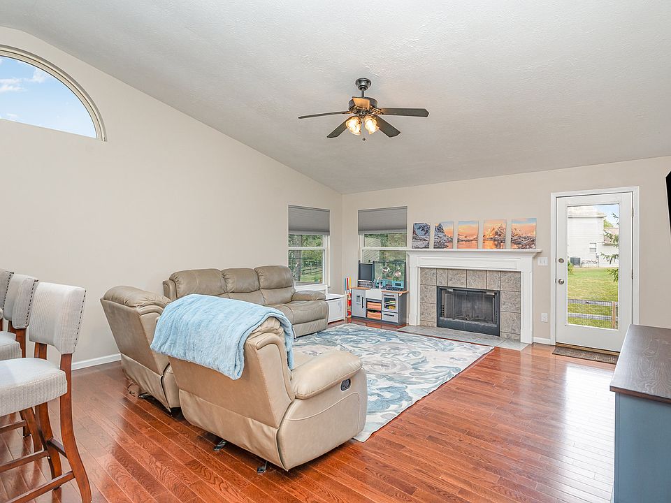 6089 er Oaks Dr, Loveland, OH 45140 Zillow