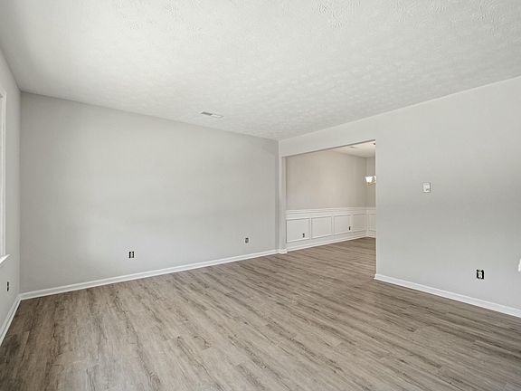 4th image of 130 Brookview Dr
