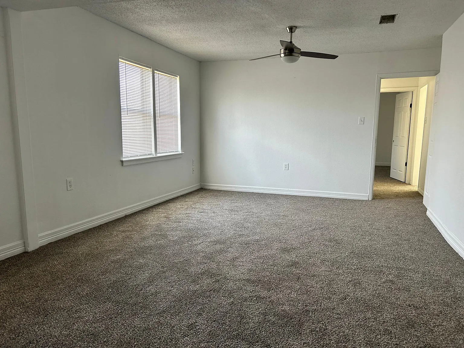 2 bed, 1176 sqft, $1,100 — Photo 3