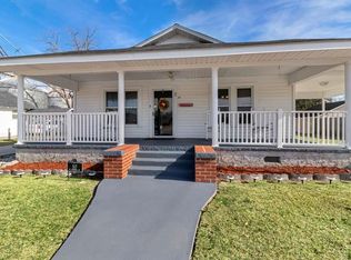 517 N Caswell St, Glennville, GA 30427