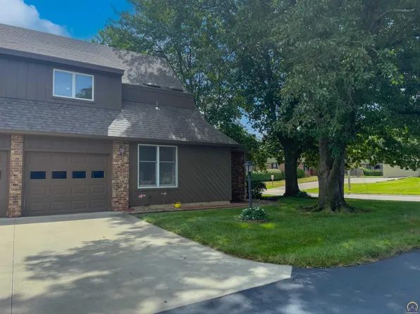 3036 SW Quail Creek Dr, Topeka, KS 66614