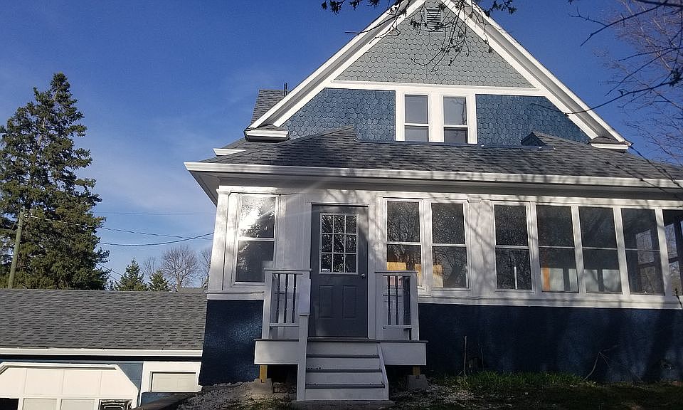 1st image of 400 N East St