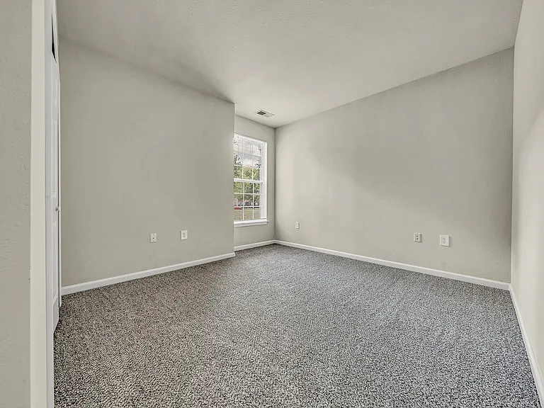 Enclave Apartments — Photo 13
