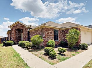 8120 Whitney Ln, Fort Worth, TX 76120