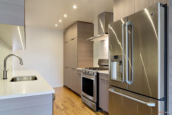 Rented by Modern Spaces | media 6