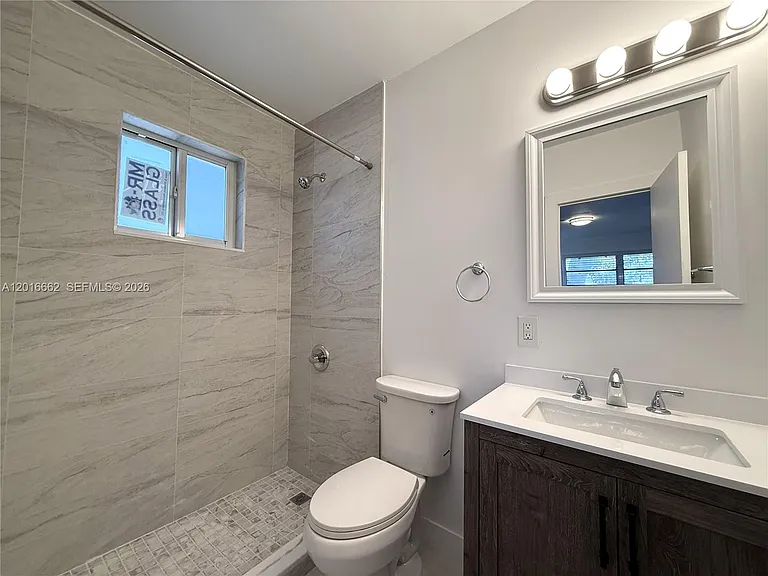 155 SW 71st Ave #0 — Photo 4