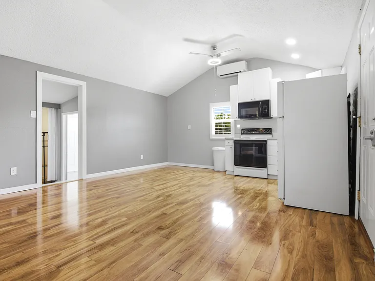 163 W Klosterman Rd — Photo 7