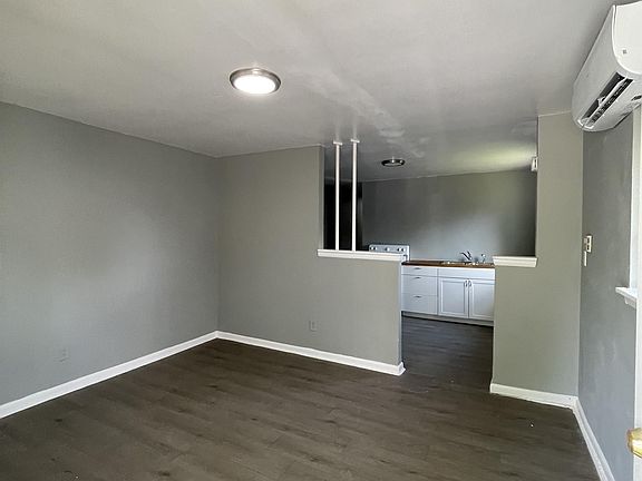 2nd image of 1912 Walker Ave #A