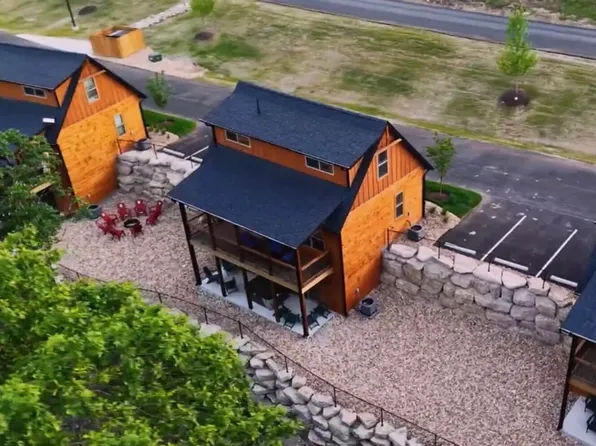 335 Mark Twain, Hollister, MO 65672