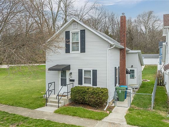 3rd image of 326 Jefferson St