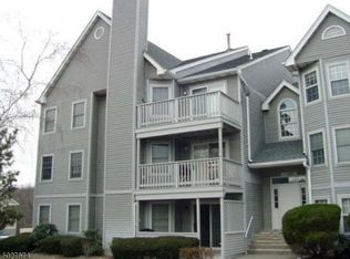 4 Quartz Ln #4, Paterson, NJ 07501